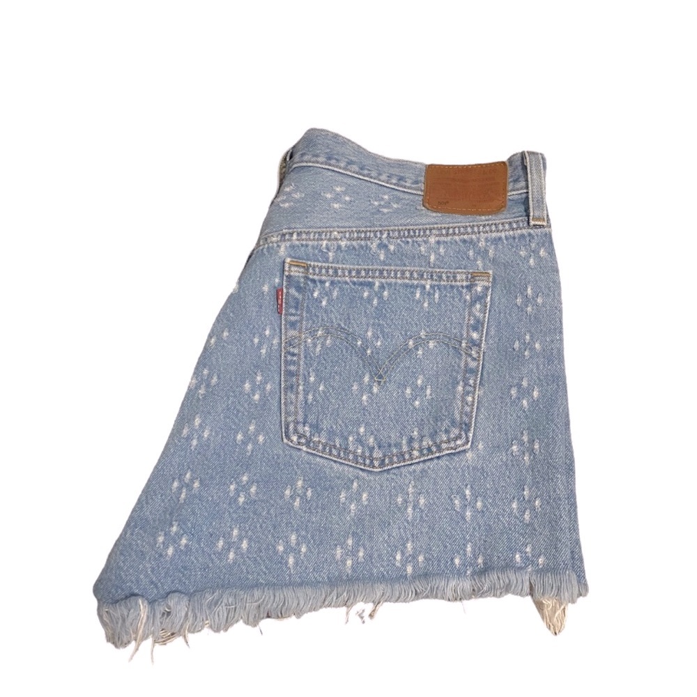 Levi’s 501 premium denim shorts. - Picture 3 of 5